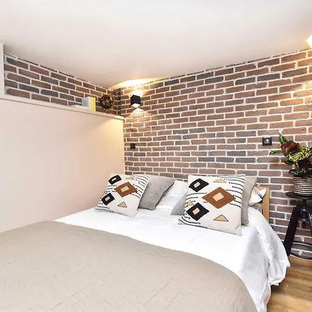 Magnificent Apartment- 2br-6p - Republique شقة باريس