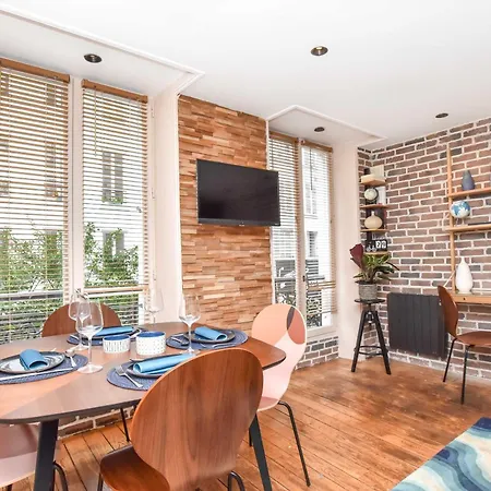 Apartment Magnificent Apartment- 2br-6p - Republique